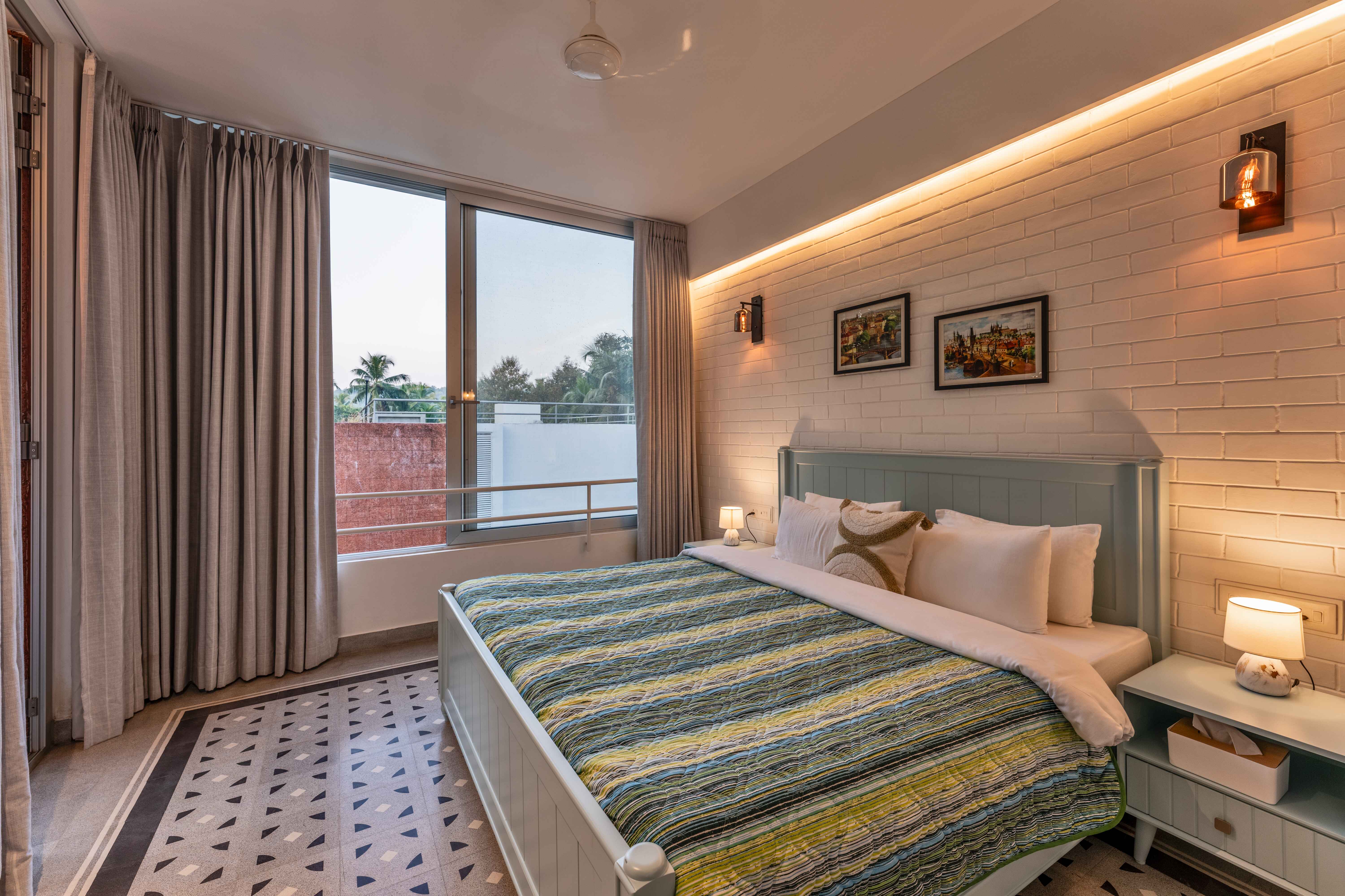 La Verona Estate - Villa - 05 - Bedroom interior