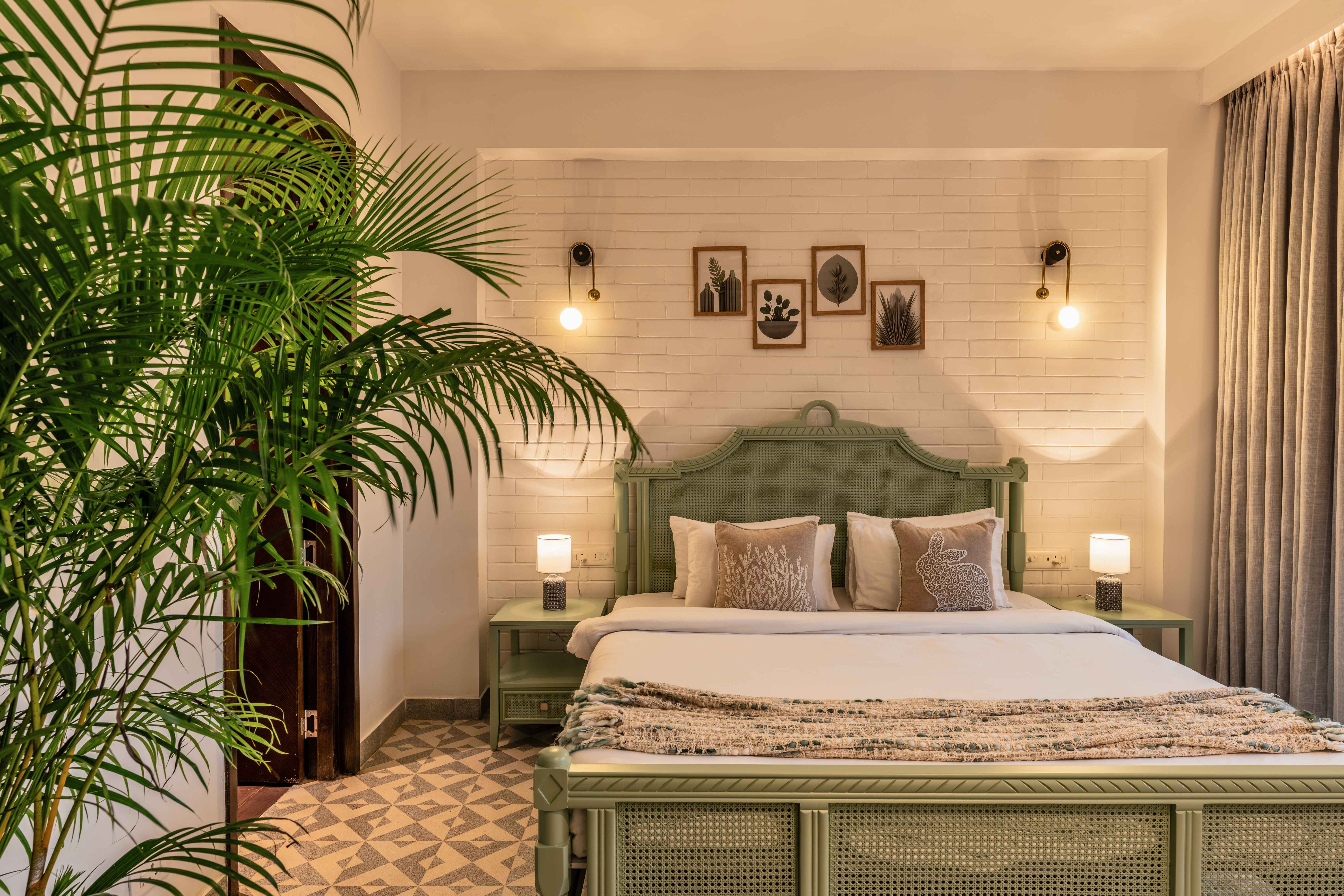 La Verona Estate - Villa - 05 - Bedroom interior