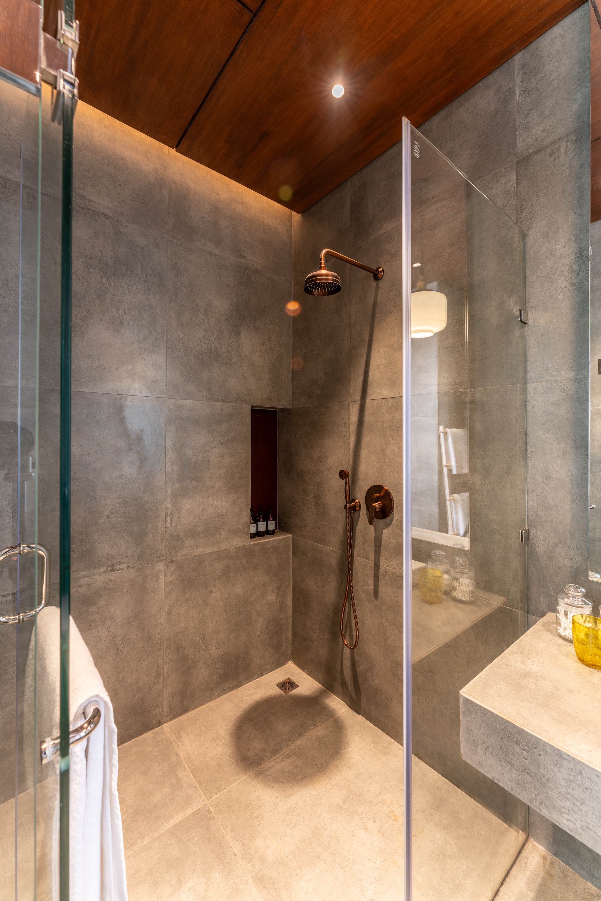 La Masseria Estate - Villa - 06 - Bathroom Interiors