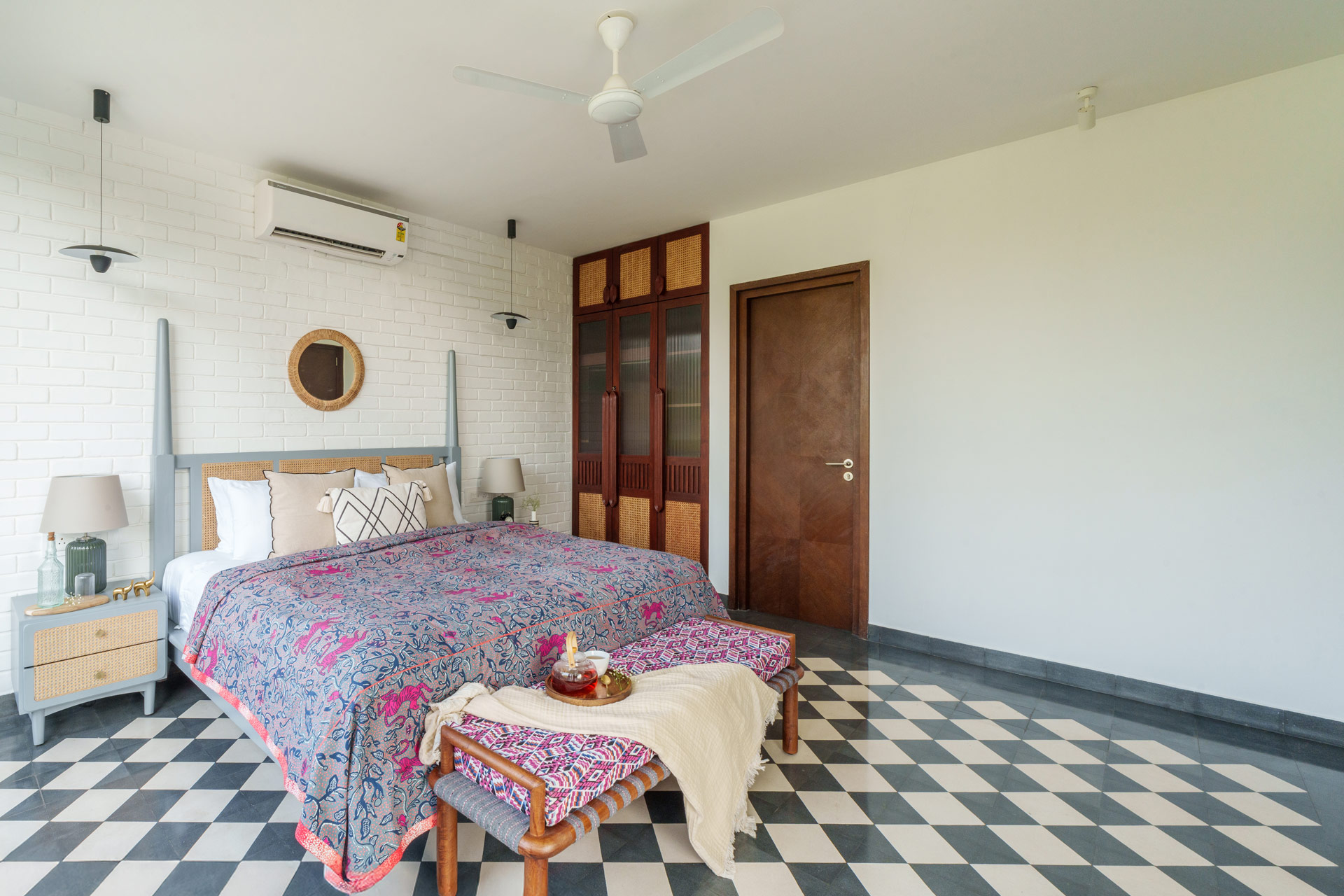 La Zorita Estate - Villa - 01 - Bedroom interior