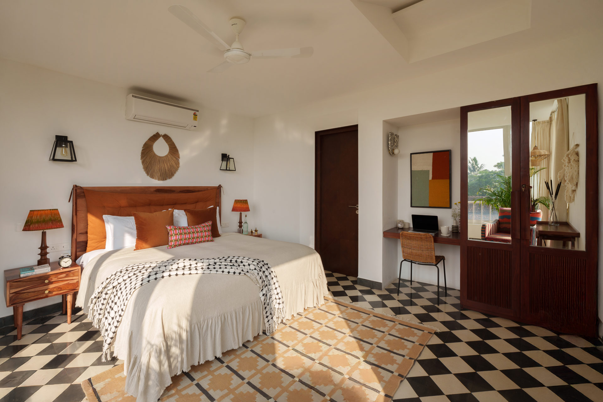 La Zorita Estate - Villa - 01 - Bedroom interior