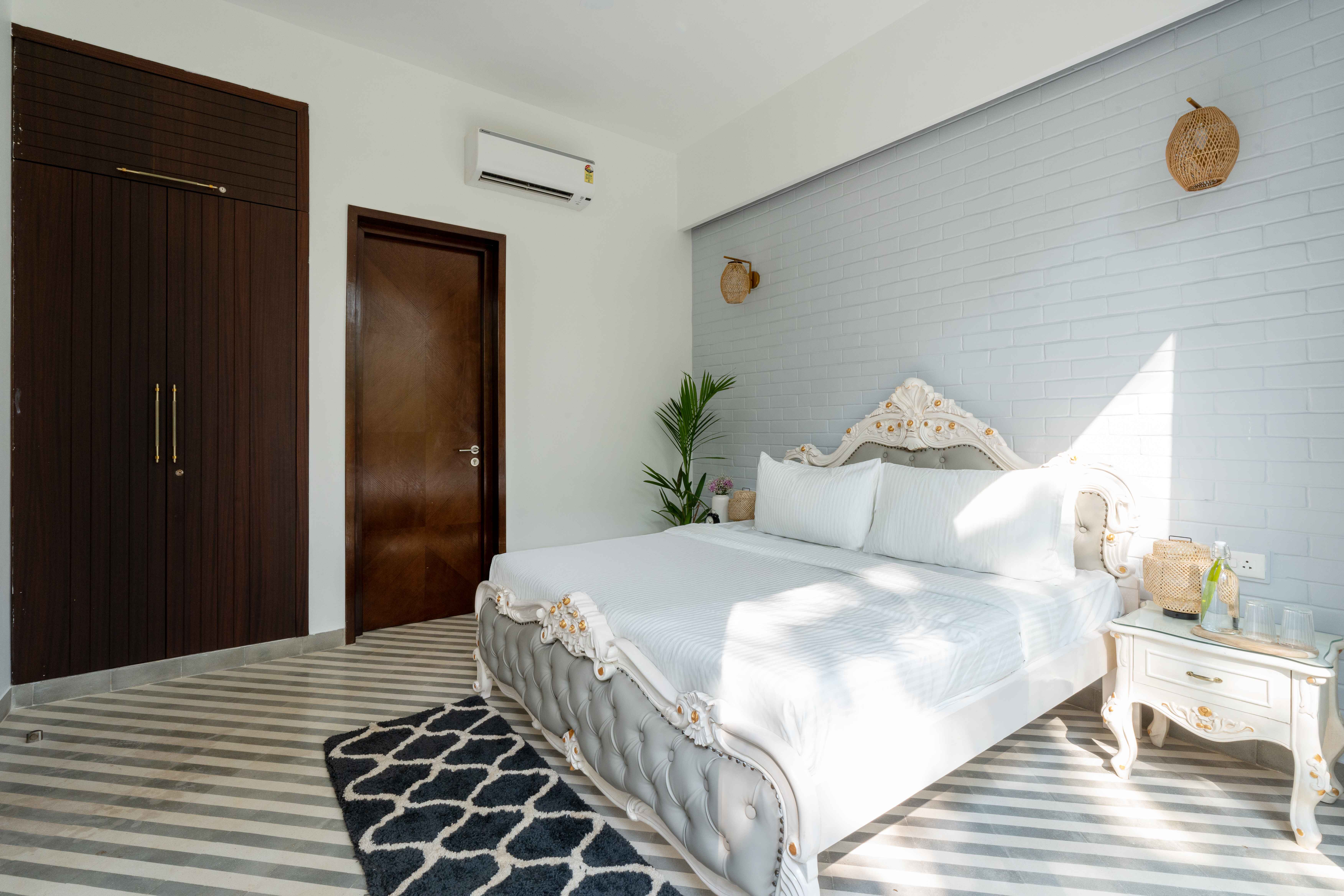 La Masseria Estate - Villa - 03 - Bedroom interior