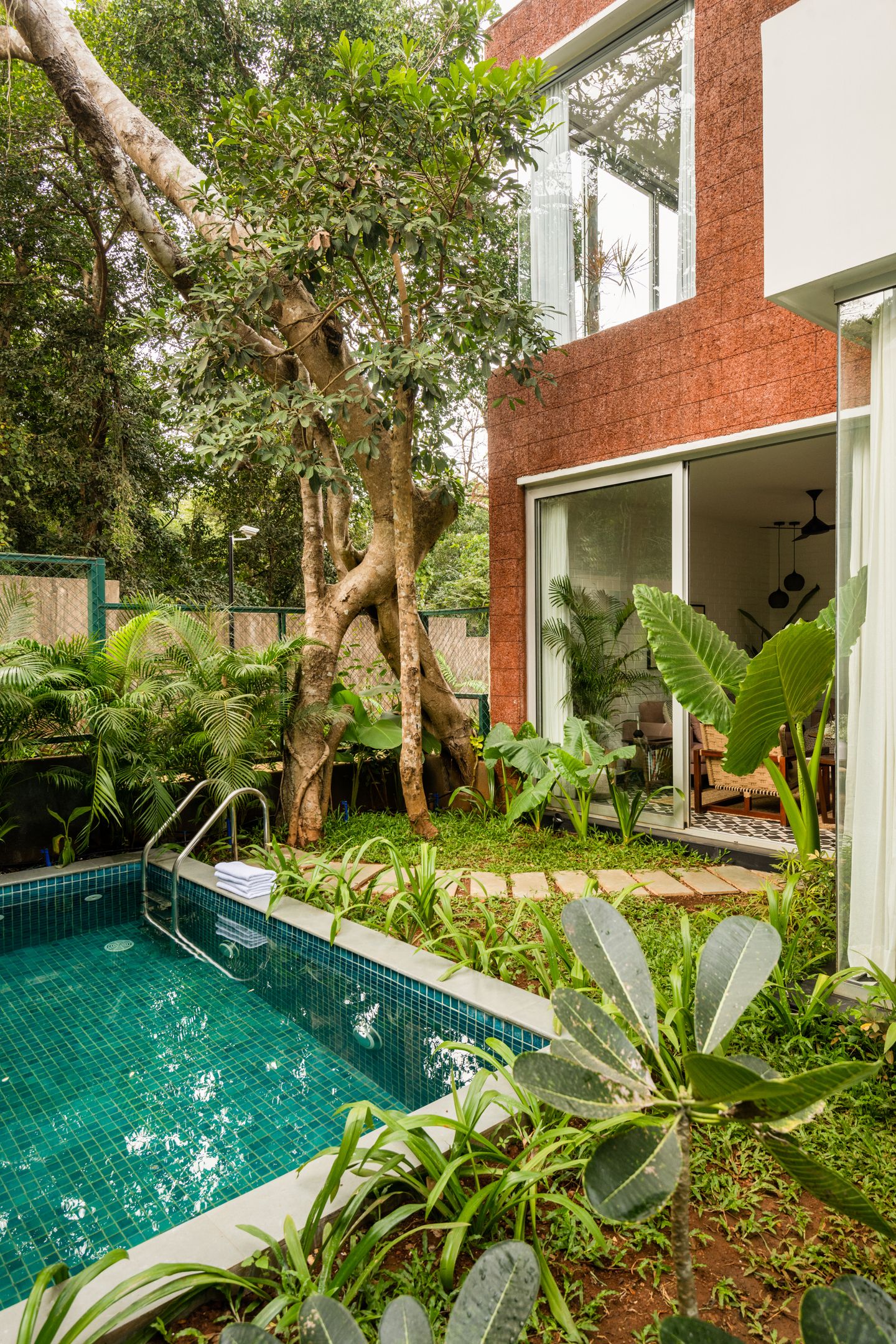 La Avila Estate - Villa - 08 - Pool view