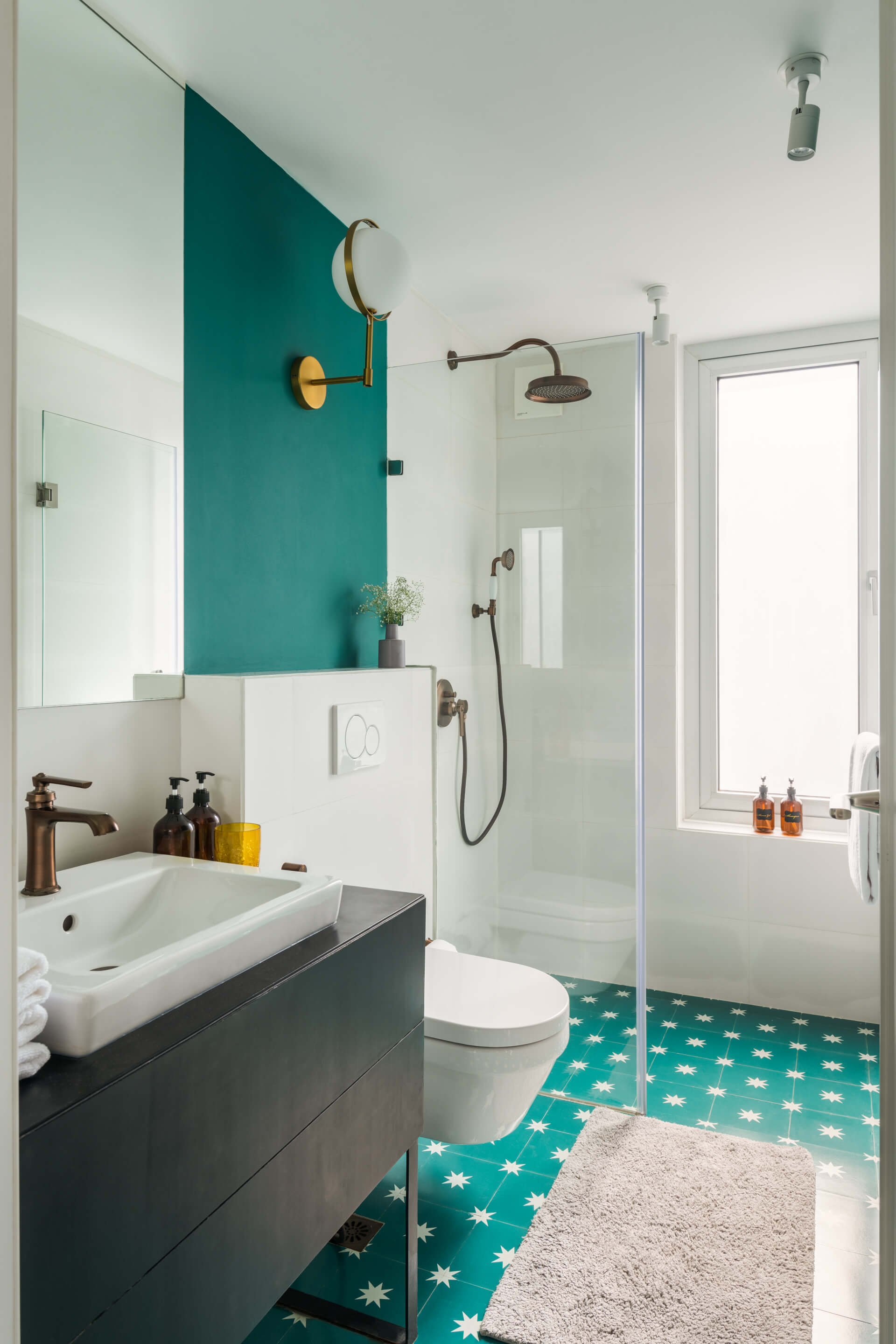 La Avila Estate - Villa - 08 - Bathroom Interiors