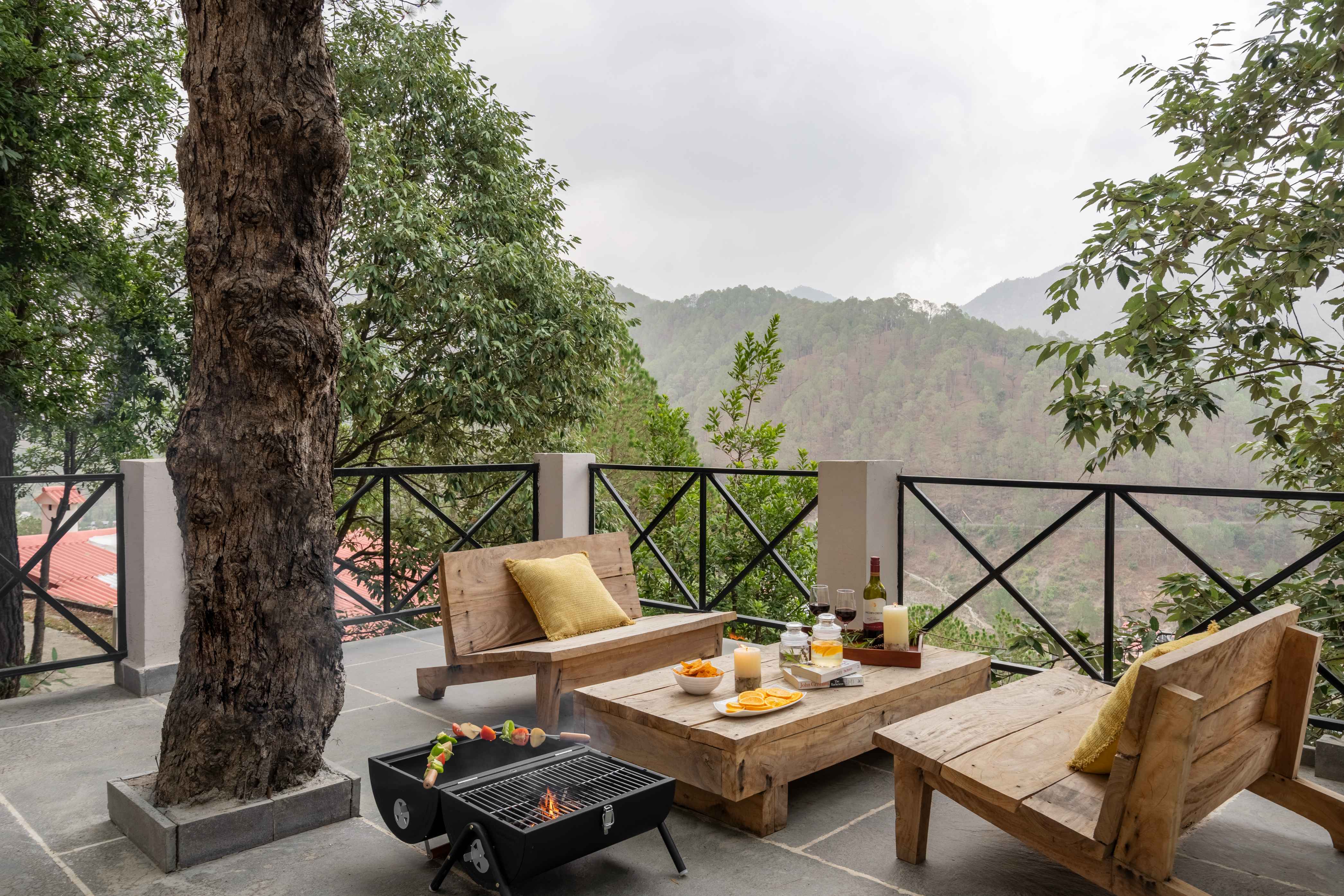 10 Must-Visit Spots with Friends : The Ultimate Travel List