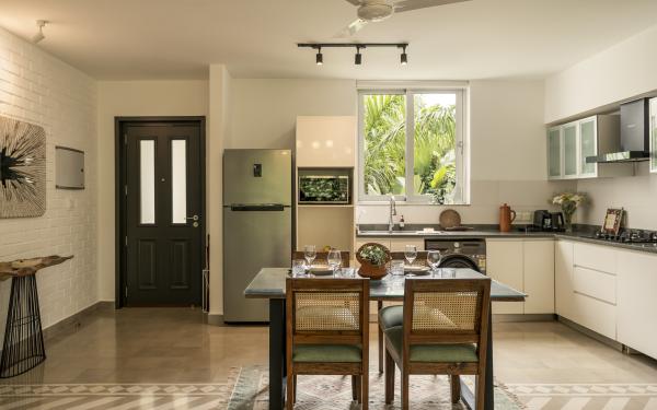 Fully equipped kitchen