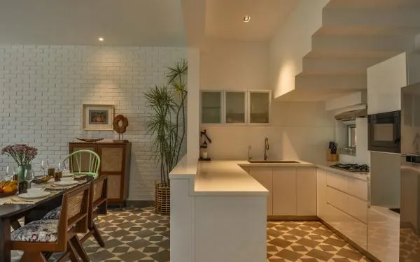 Fully equipped kitchen