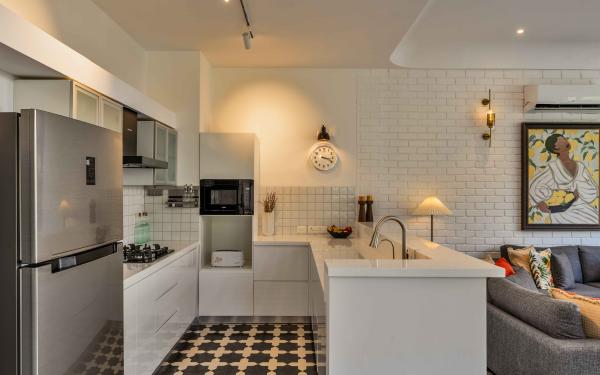 Fully equipped kitchen