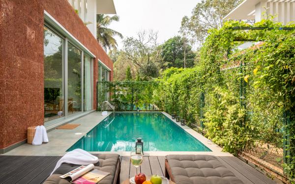 Private pool