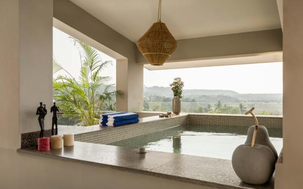 Rooftop plunge pool