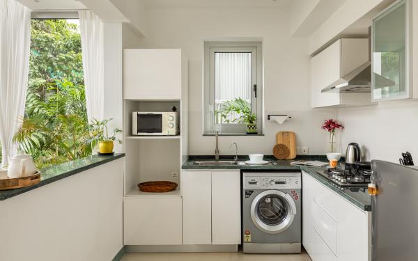 Fully equipped kitchen