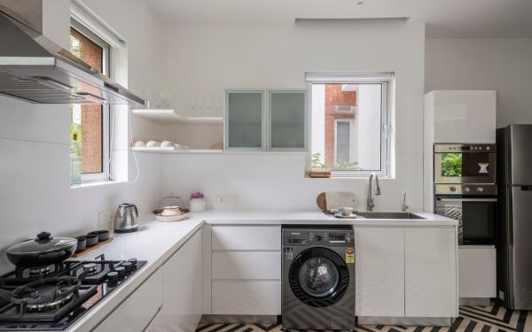 Fully equipped kitchen