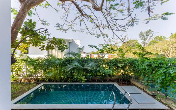 Private pool