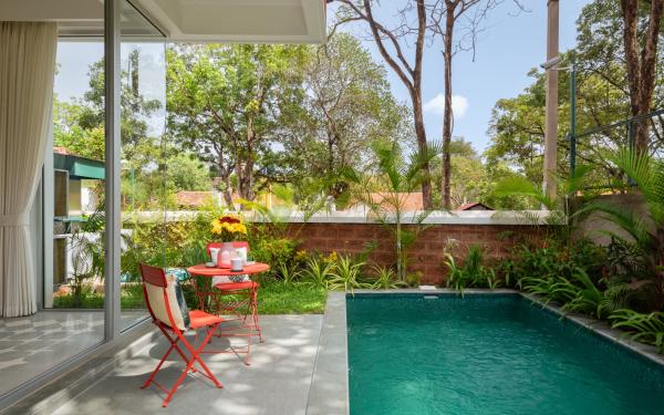 Private pool