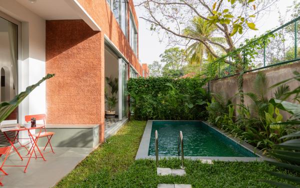 Private pool