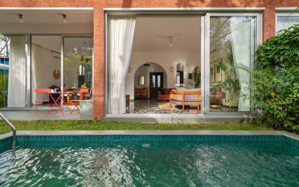 Private pool