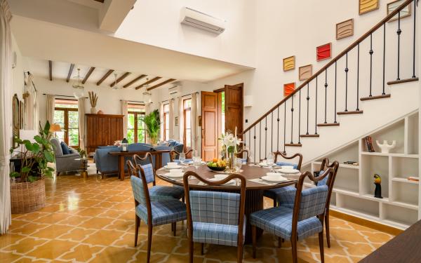 LaMorena - Villa 05 - Indoor dining area