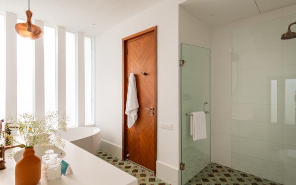 La Donaira Estate - Villa - 09 - Bathroom Interiors