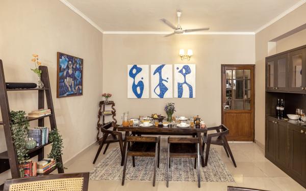 The Lotus Loft - Apartment - A - Indoor dining area