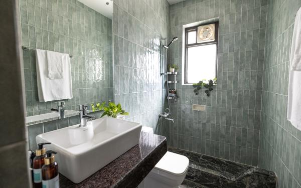 The Lotus Loft - Apartment - A - Bathroom Interiors